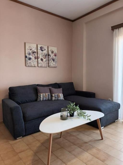 Ippokampos Seaside Artemida Apartment Bagian luar foto