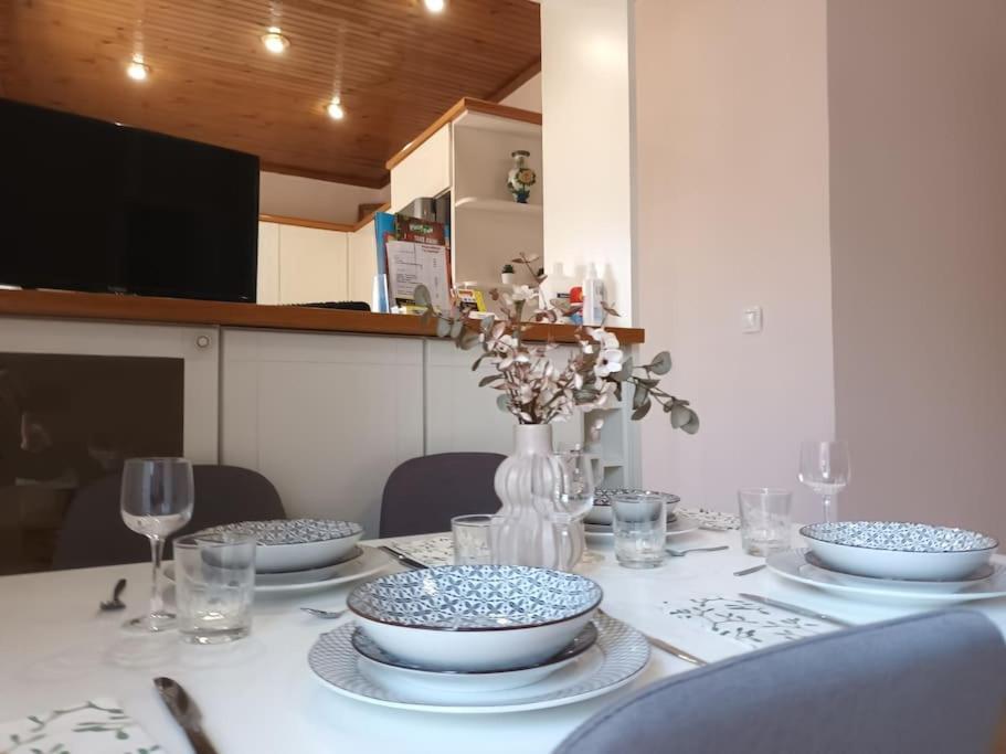 Ippokampos Seaside Artemida Apartment Bagian luar foto